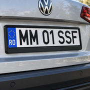 Suport Număr Înmatriculare Auto Universal, Negru, cu Șină Inferioară Detașabilă
